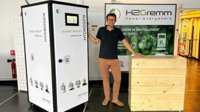 Présentation de l'électrolyseur H2Gremm lors d'une exposition.