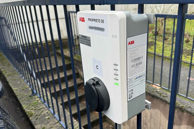 Si vous avez fait installer une borne par un professionnel, vous pouvez bénéficier d'une réduction d'impôts.