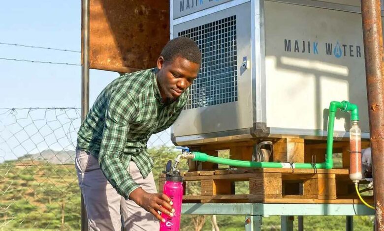 Majik Water est un système qui produit de l'eau potable à partir de l'air ambiant.
