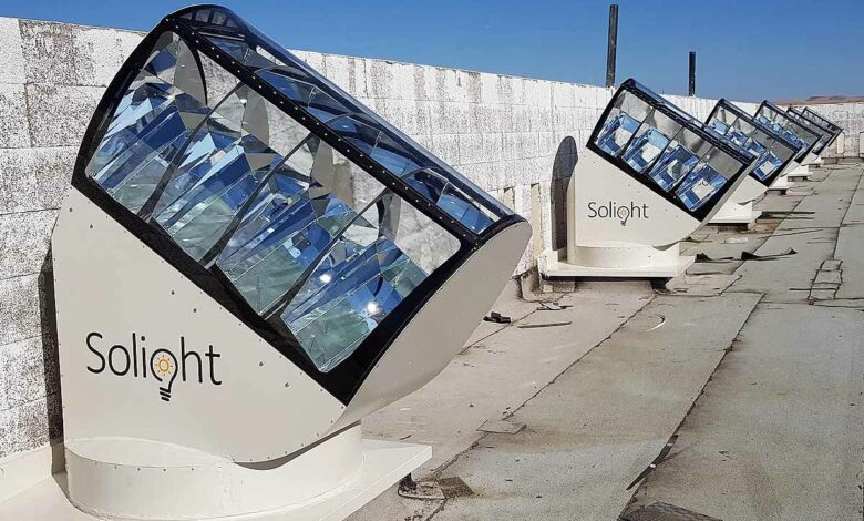 Des capteurs solaires vont rediriger la lumière vers des éclairages à l'intérieur du bâtiment.