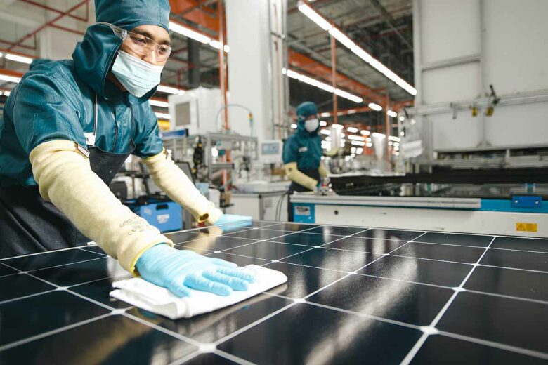 Les panneaux Performance 7 de Maxeon bénéficient de 30 ans de garantie et de la certification C2C.