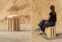 Un tabouret composé de sciure de bois et de pomme de terre, qui peut servir de bois de chauffage.