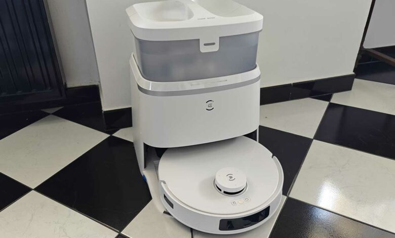 Le robot aspirateur Deebot T30 Pro d’Ecovacs.