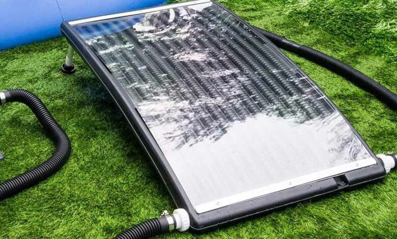 Un chauffage solaire pour piscine permet de faire gagner quelques degrés à votre eau plus rapidement.