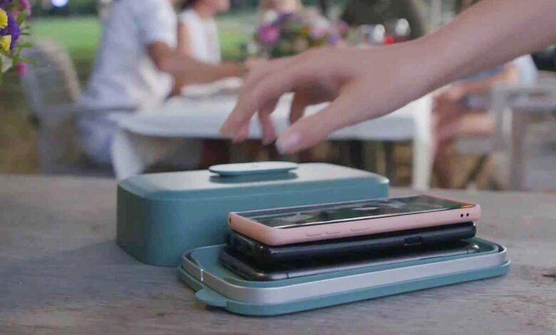 Une boite qui stoppe les ondes pour déconnecter votre smartphone de tout réseau.