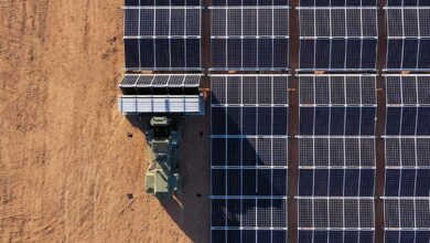 Des panneaux solaires qui se déploient comme un accordéon.