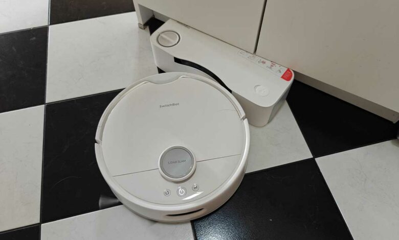 Le robot va se remplir et se vider tout seul grâce aux canalisations de l'habitation.