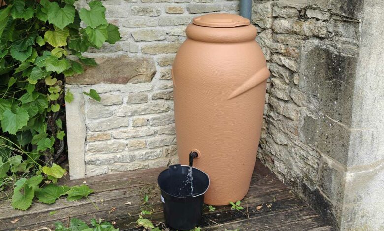Un récupérateur d'eau qui s'intègre parfaitement à son environnement.