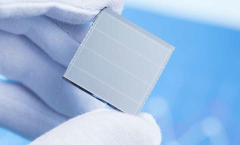 La recherche sur l'amélioration des cellules solaires évolue.