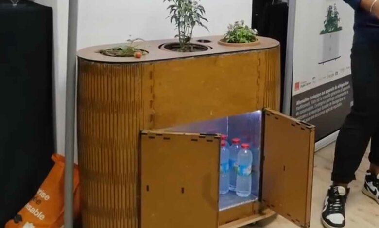 Un frigo du désert permet de conserver des aliments grâce à la thermodynamique.