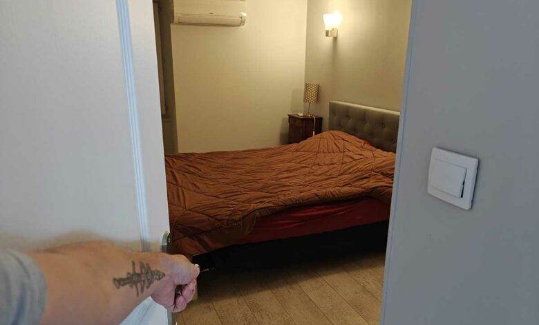 Dois-je laisser mes portes intérieures ouvertes ou fermées lorsque je fais fonctionner ma climatisation ?