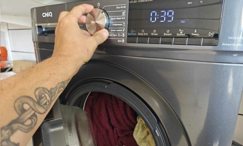 Deux astuces peu utilisée pour réduire la consommation d'électricité de votre machine à laver le linge.