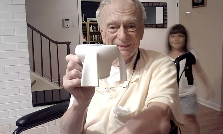 Des tasses destinées à améliorer le quotidien de personnes souffrant de tremblement.