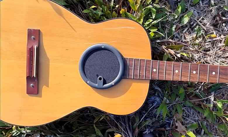Votre guitare transformée en enceinte avec un kit actuellement en crowdfunding.