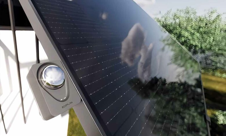 Le tracker solaire EcoFlow est équipé d'un capteur qui permet aux panneaux de toujours etre en position optimale pour produire de l'énergie et également les protéger de certaines conditions climatiques.