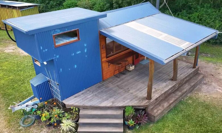 Une tiny house autonome, le rêve de cet australien devenu réalité.