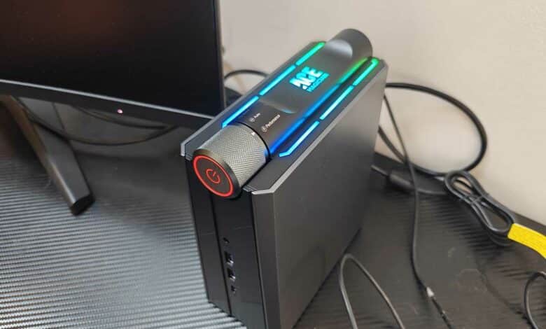 Le mini PC ACEMAGICIAN Mini PC AMD Ryzen 9 6900HX.