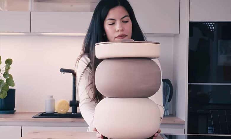 Le compost'In ici en version double est fabriqué en terre cuite à base d'argile poreuse pour éviter la formation de jus de compost.