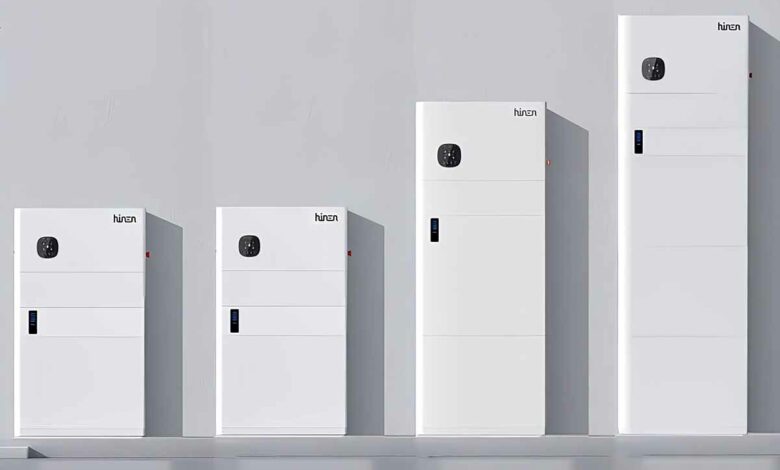 Les quatre modèles de batteries résidentielles série A de Hinen.