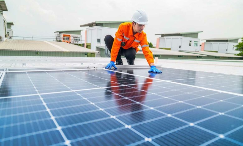 Selon une étude, l'installation de panneaux solaires sur les toits aurait un impact sur la température urbaine ainsi que sur d'autres paramètres.