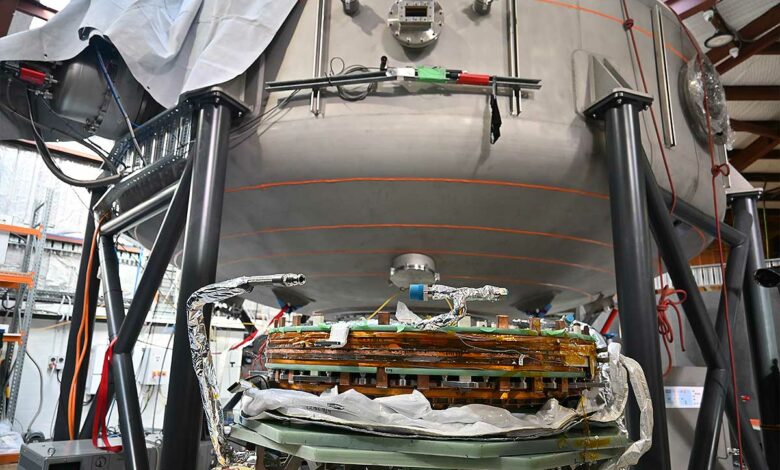 Le réacteur à fusion et l'électroaimant du projet OpenStar Technologies.