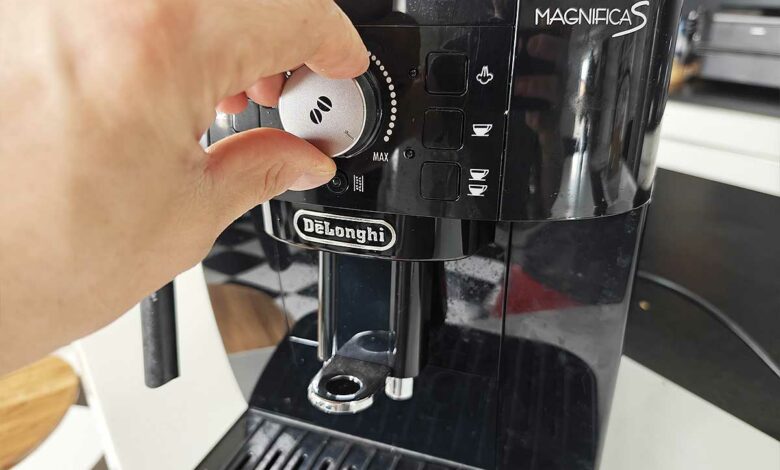 Réglage de l'intensité du café.