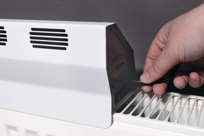 Le branchement d'un ventilateur de radiateur.