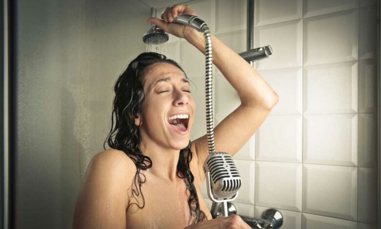 Profiter d'une douche bien chaude.