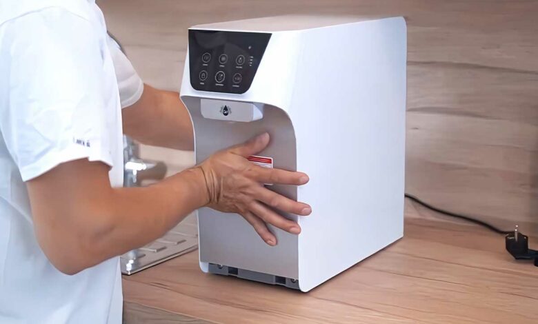 OviBar purifie l’eau grâce à un système de filtration en trois étapes.