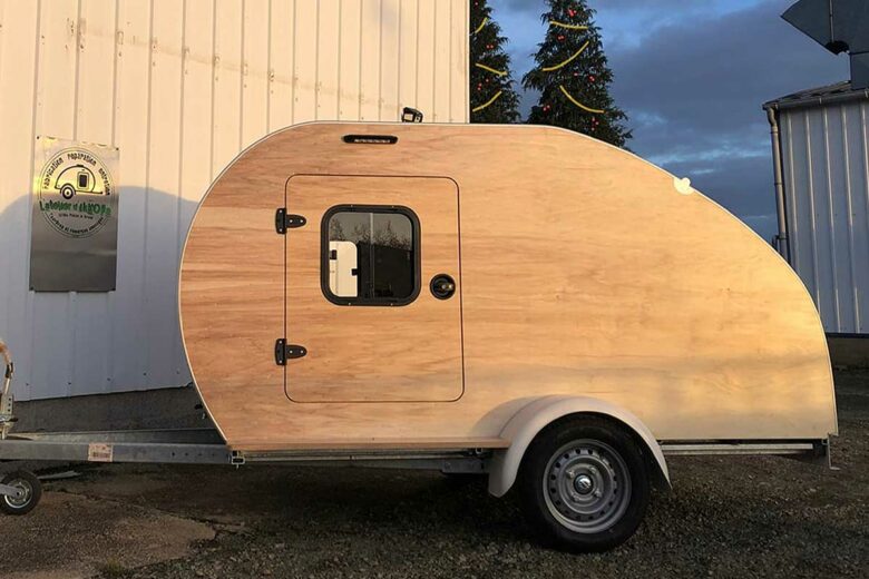 Un modèle avec des finitions bois.