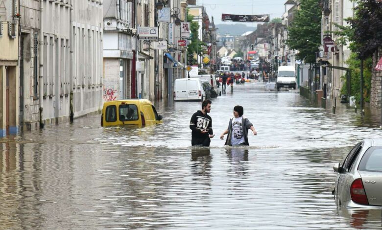 La ville de Nemours sous les eaux.