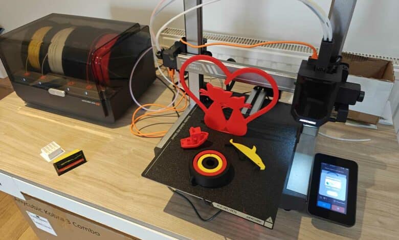 L'Anycubic Kobra 3 Multicolor 3D Printer Combo.