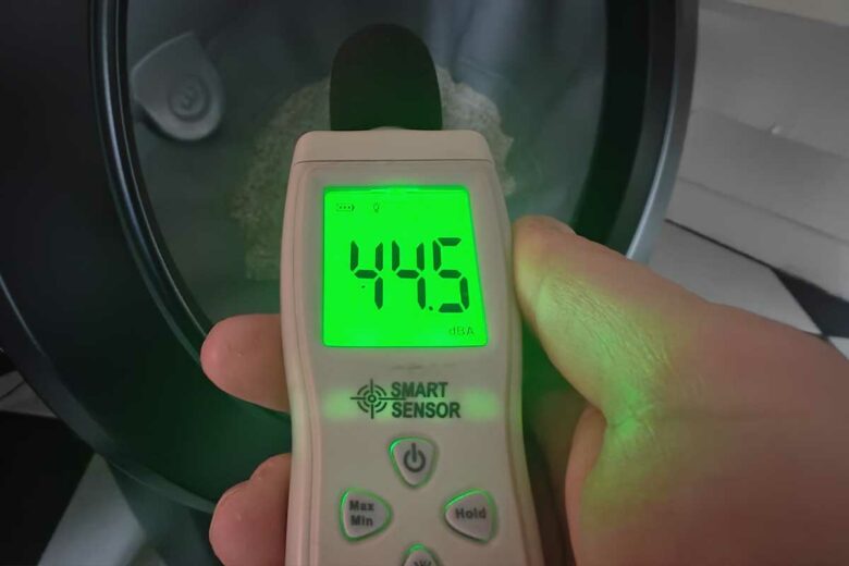 Moins de 50 dB en fonctionnement.