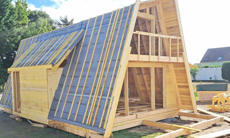 Un chantier de maison en A en cours.