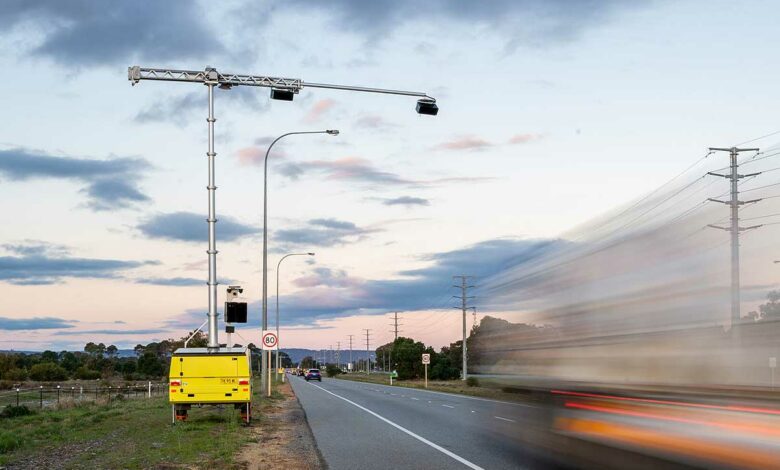 Un radar ressemblant à une grue pour détecter les conducteurs au comportement dangereux.
