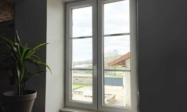 Une fenêtre de maison.
