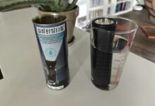 Une lampe torche qui se recharge en la plongeant dans l'eau.