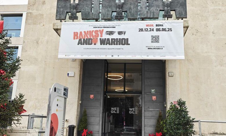 L'exposition Banksy and Warhol au Wegil à Rome.