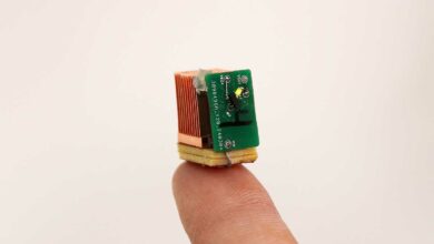 Une technologie de petite taille pour transférer de l'électricité via le corps humain.