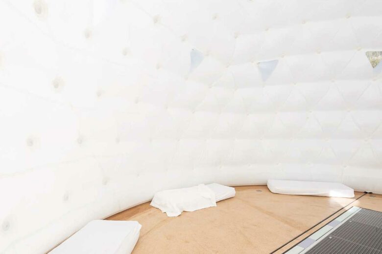 L'espace couchage du dome.