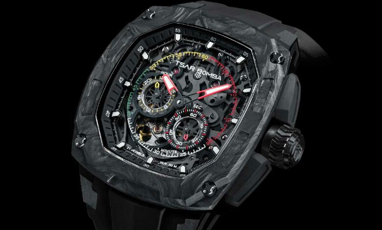 Tsarbomba dévoile une superbe montre automatique personnalisable, la Dark Matter TB8601