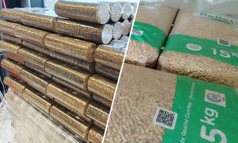 Des buches de bois compressées et des pellets.