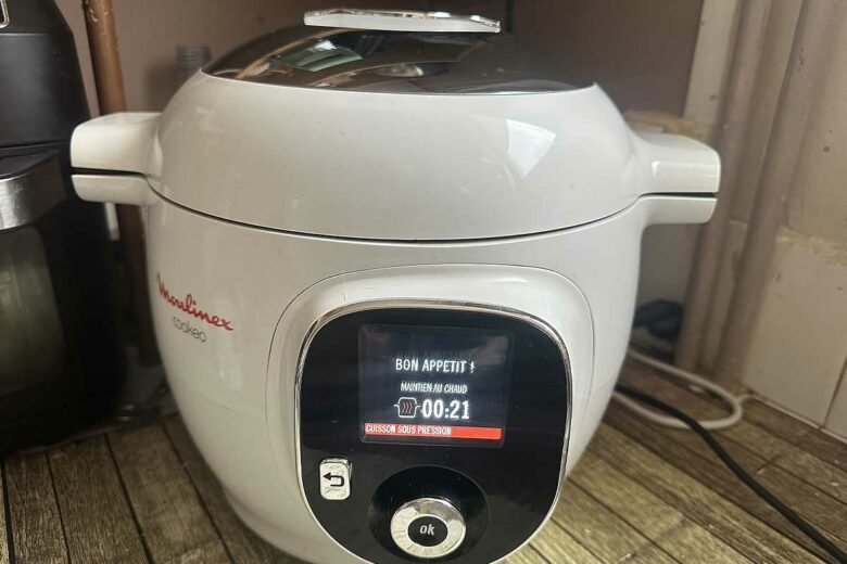 Un Cookeo pour la préparation de repas.