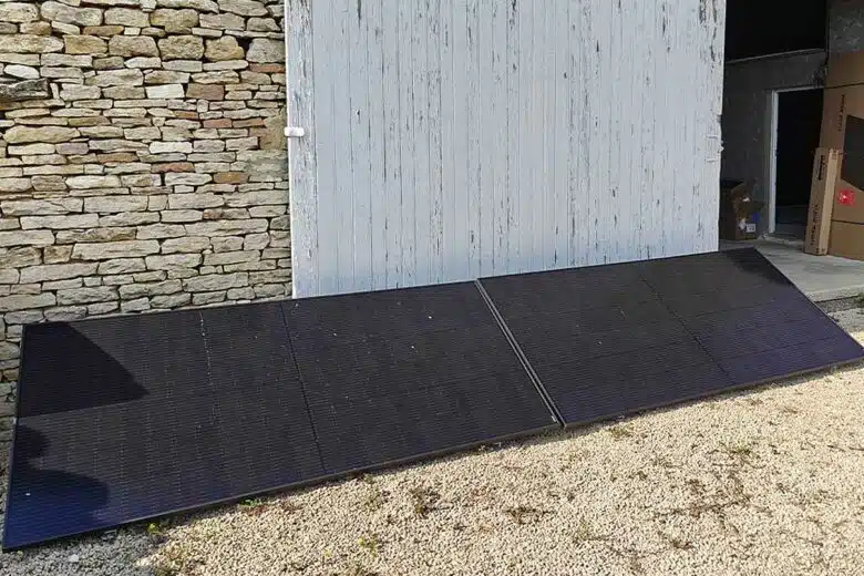 Des panneaux solaire qui produisent de l'énergie.