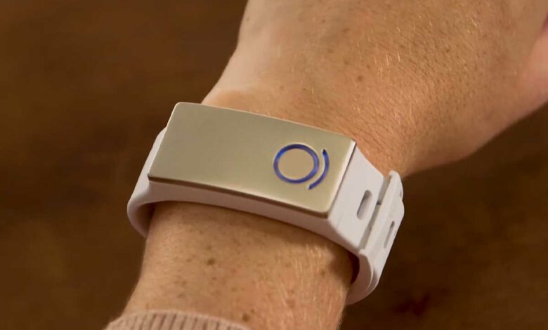 Un bracelet qui stimule la production d'endorphine.