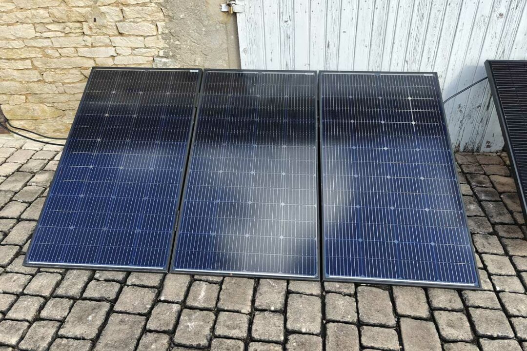 Des panneaux solaires plug and play.