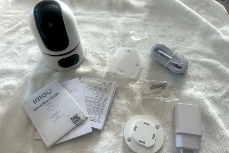 Le contenu de la caméra IMOU Ranger Dual.