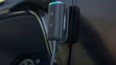 L'assistant vocal Echo Auto pour voiture.