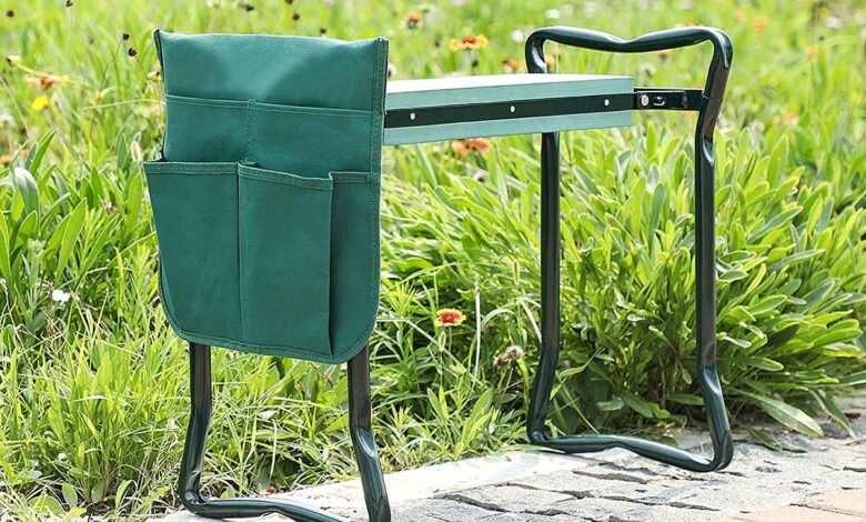 Un tabouret de jardinage 2 en 1.