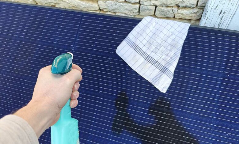 Nettoyage de panneau solaire.